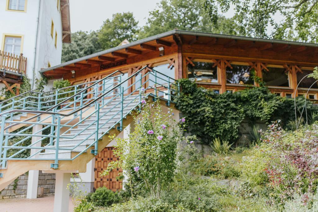 Turmvilla Bad Muskau Buitenkant foto
