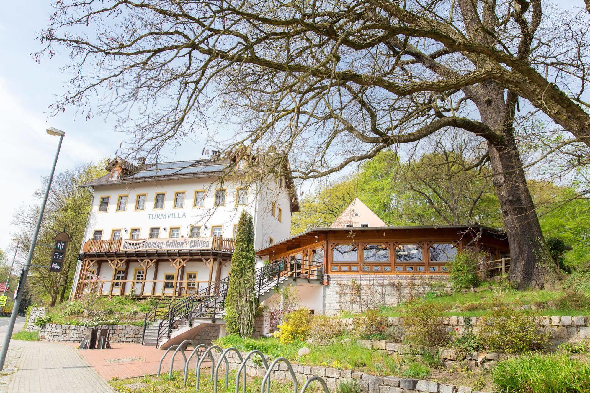 Turmvilla Bad Muskau Buitenkant foto